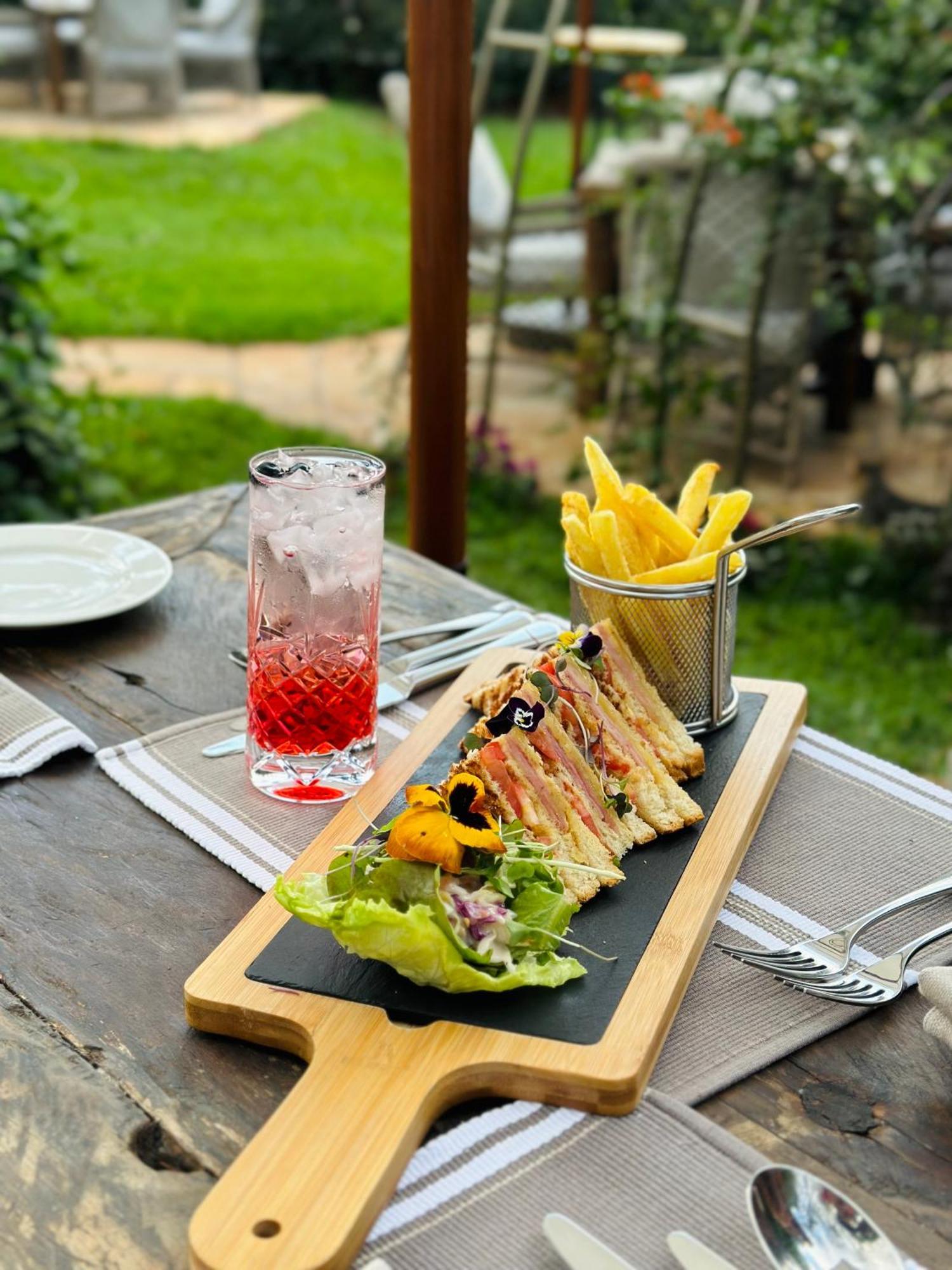 Karen Blixen Coffee Garden & Cottages ไนโรบี ภายนอก รูปภาพ